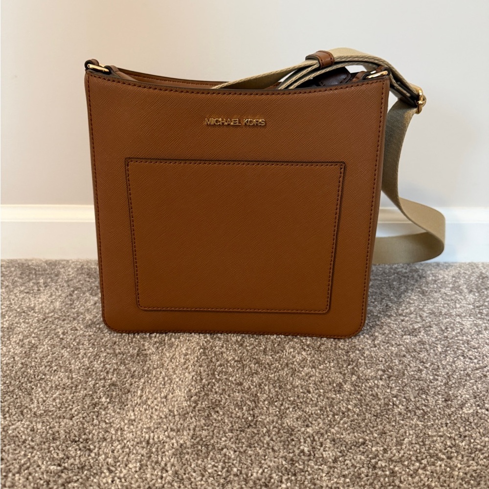 MICHAEL Michael Kors Gloria Brown/Luggage Crossbody Bag